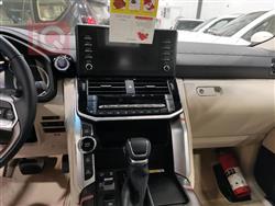 تۆیۆتا لاند کروزەر